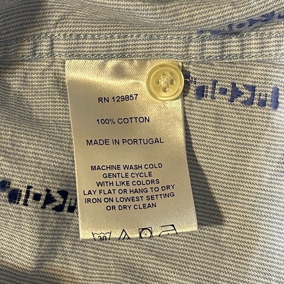 The Shirt by Rochelle Behrens White Button Down Top Blue Love Print Preppy Small - Picture 6 of 7